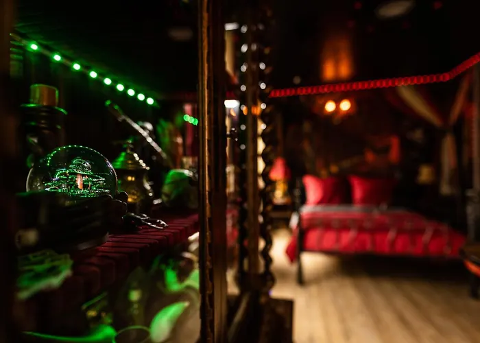 Le Cirque Ensorcele - Le Studio Maudit & Cosy